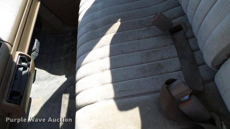 image for item DA6154 1994 Chevrolet Cheyenne 1500 pickup truck