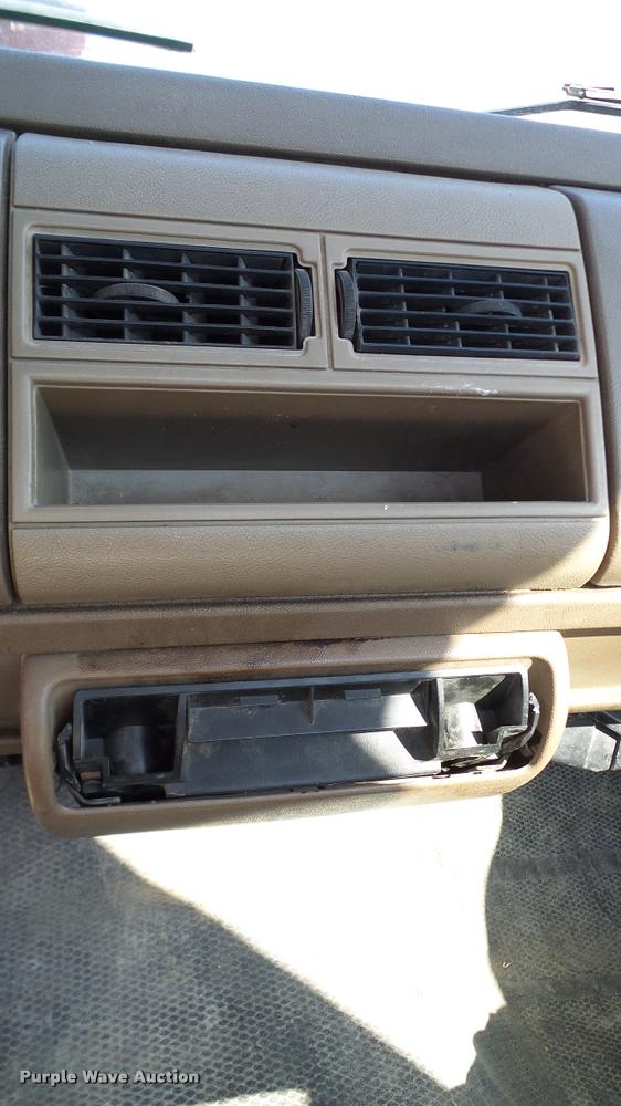 image for item DA6154 1994 Chevrolet Cheyenne 1500 pickup truck