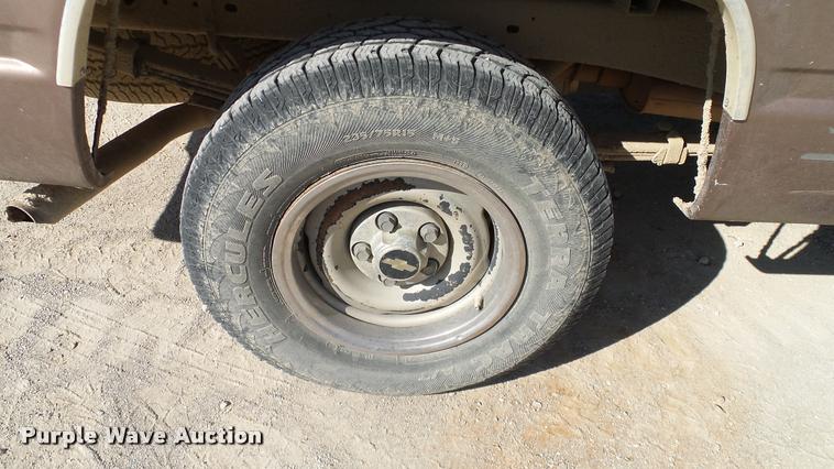 image for item DA6154 1994 Chevrolet Cheyenne 1500 pickup truck
