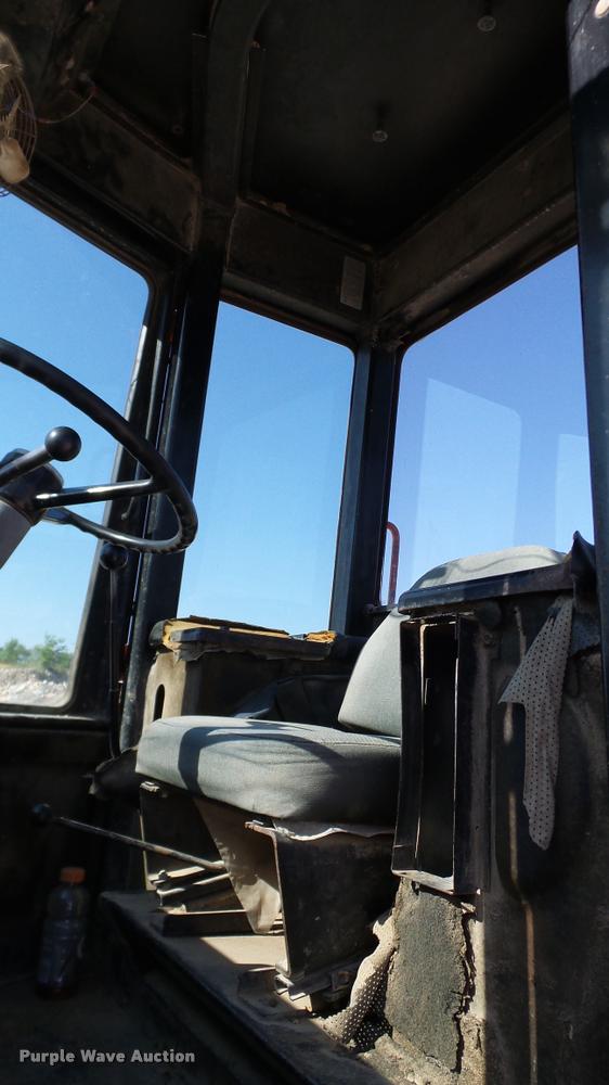 image for item DA6155 1985 John Deere 544C wheel loader