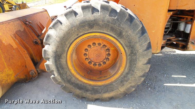 image for item DA6155 1985 John Deere 544C wheel loader