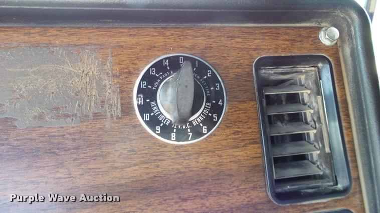 image for item DA6156 1989 Freightliner FLD dump truck