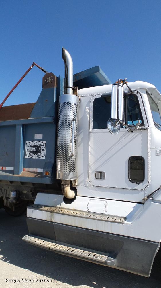 image for item DA6156 1989 Freightliner FLD dump truck