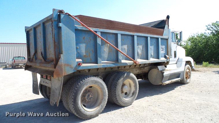 image for item DA6157 1989 Freightliner FLD dump truck