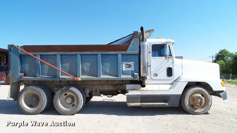 image for item DA6157 1989 Freightliner FLD dump truck