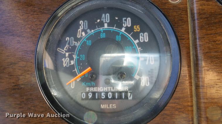 image for item DA6157 1989 Freightliner FLD dump truck