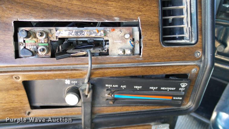 image for item DA6157 1989 Freightliner FLD dump truck