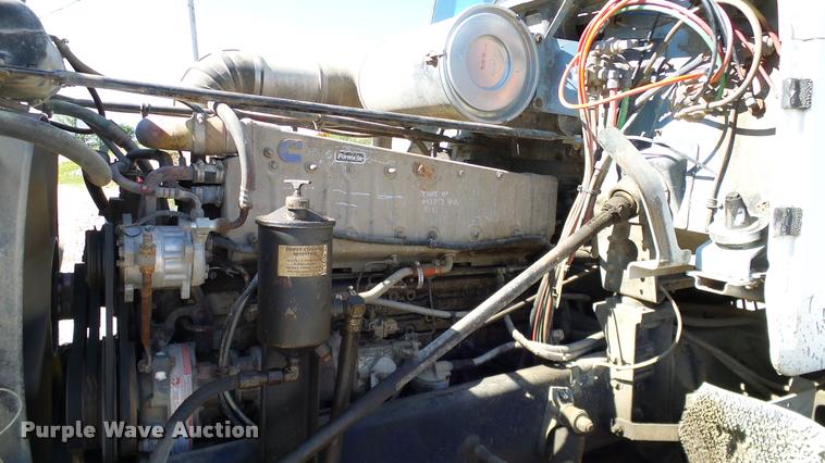 image for item DA6157 1989 Freightliner FLD dump truck