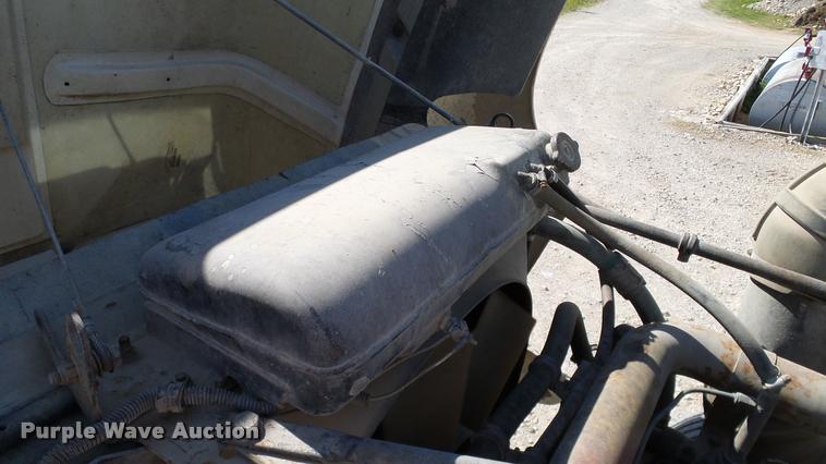 image for item DA6157 1989 Freightliner FLD dump truck