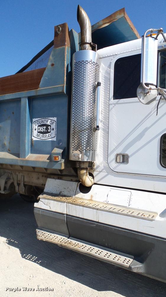 image for item DA6157 1989 Freightliner FLD dump truck