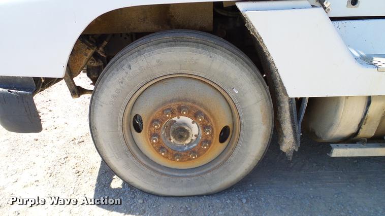 image for item DA6157 1989 Freightliner FLD dump truck