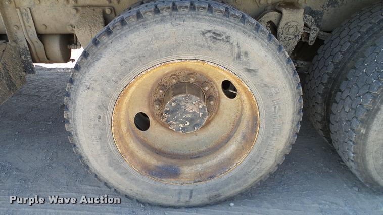image for item DA6157 1989 Freightliner FLD dump truck