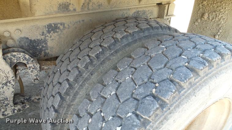 image for item DA6157 1989 Freightliner FLD dump truck