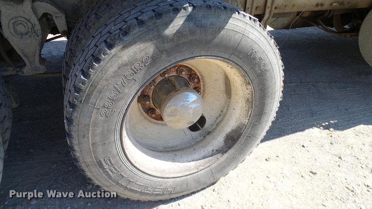 image for item DA6157 1989 Freightliner FLD dump truck