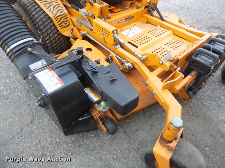 image for item DA6289 2010 Scag Turf Tiger ZTR lawn mower