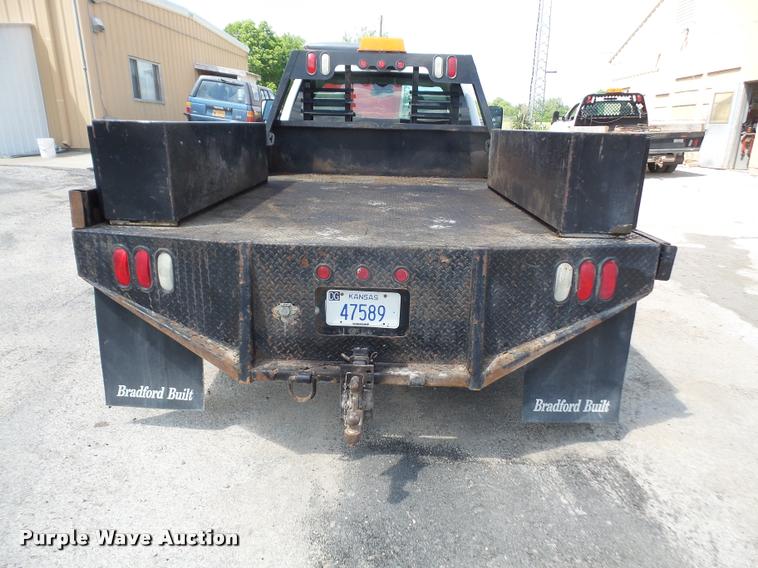 image for item DA6291 2009 GMC Sierra 3500HD flatbed pickup truck