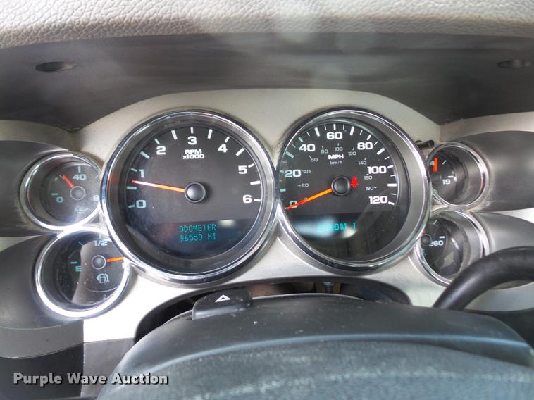 image for item DA6291 2009 GMC Sierra 3500HD flatbed pickup truck