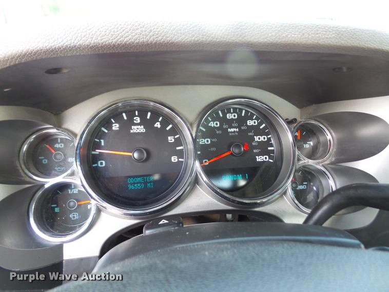 image for item DA6291 2009 GMC Sierra 3500HD flatbed pickup truck