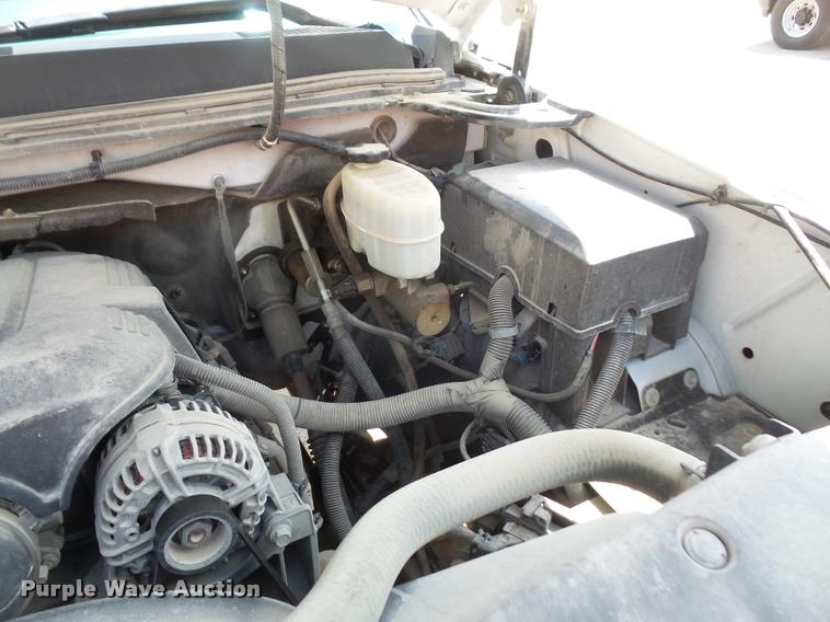 image for item DA6291 2009 GMC Sierra 3500HD flatbed pickup truck