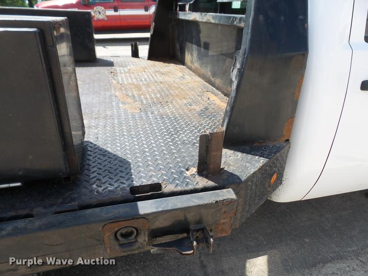 image for item DA6291 2009 GMC Sierra 3500HD flatbed pickup truck