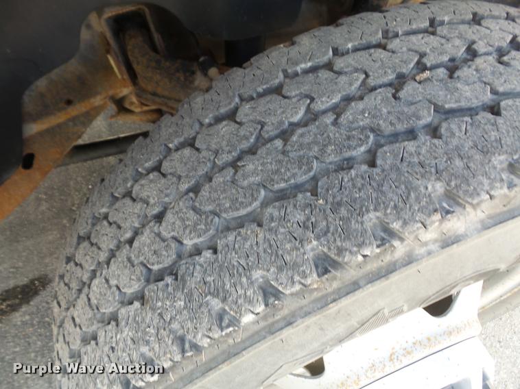 image for item DA6291 2009 GMC Sierra 3500HD flatbed pickup truck