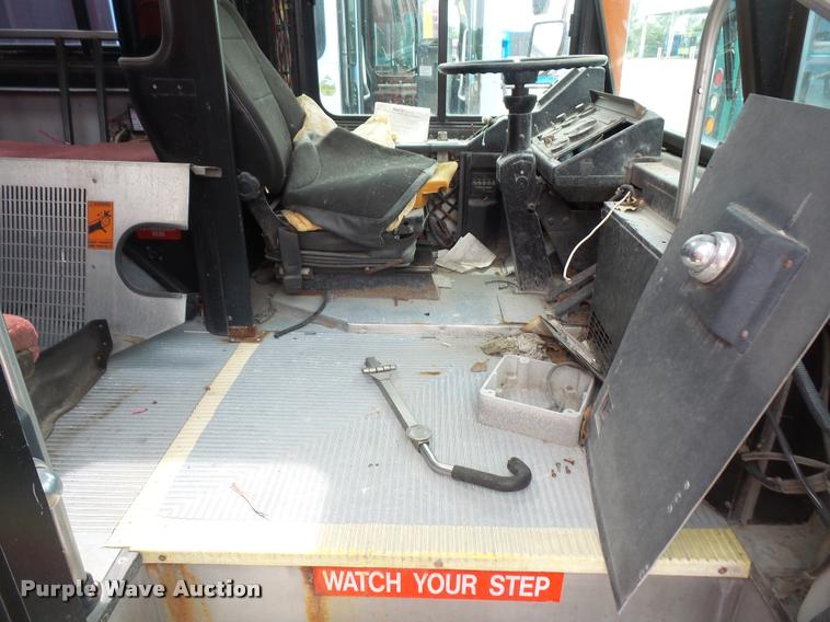 image for item DA6362 1996 Gillig 30/96TB M11 shuttle bus