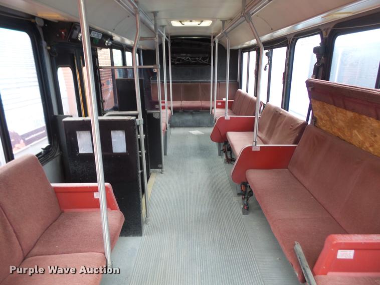 image for item DA6362 1996 Gillig 30/96TB M11 shuttle bus