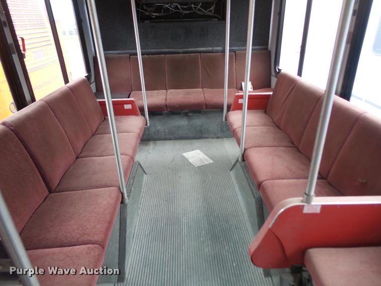 image for item DA6362 1996 Gillig 30/96TB M11 shuttle bus