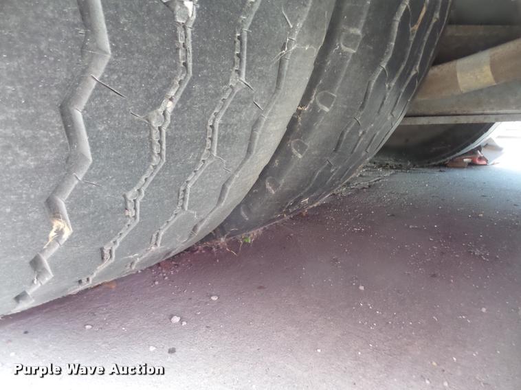 image for item DA6362 1996 Gillig 30/96TB M11 shuttle bus