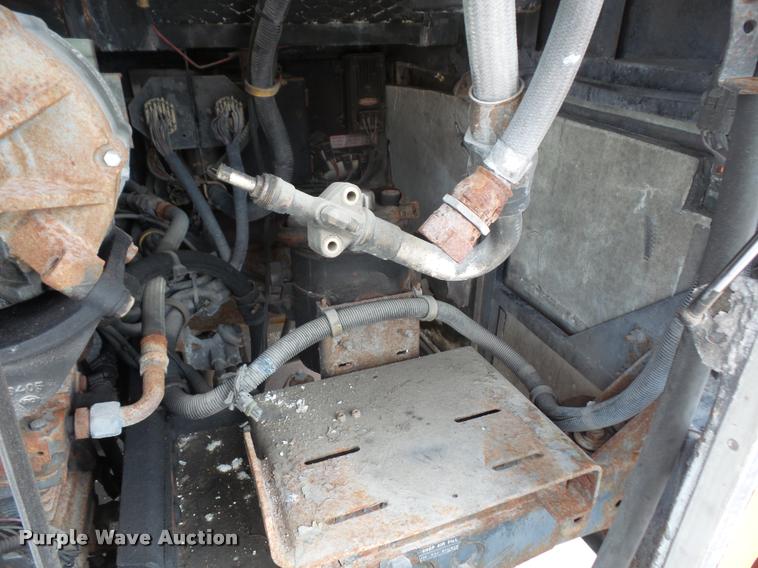 image for item DA6362 1996 Gillig 30/96TB M11 shuttle bus