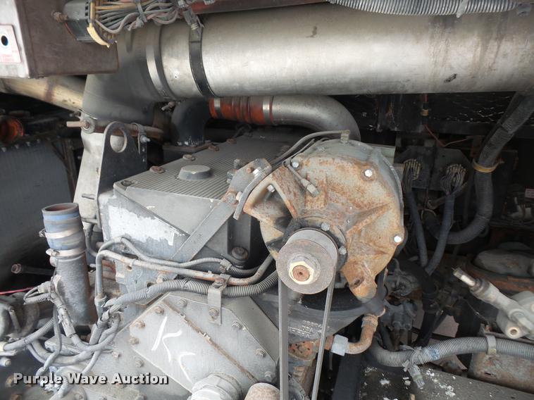 image for item DA6362 1996 Gillig 30/96TB M11 shuttle bus