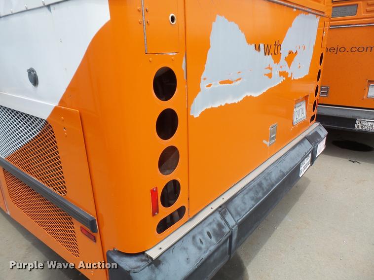 image for item DA6362 1996 Gillig 30/96TB M11 shuttle bus