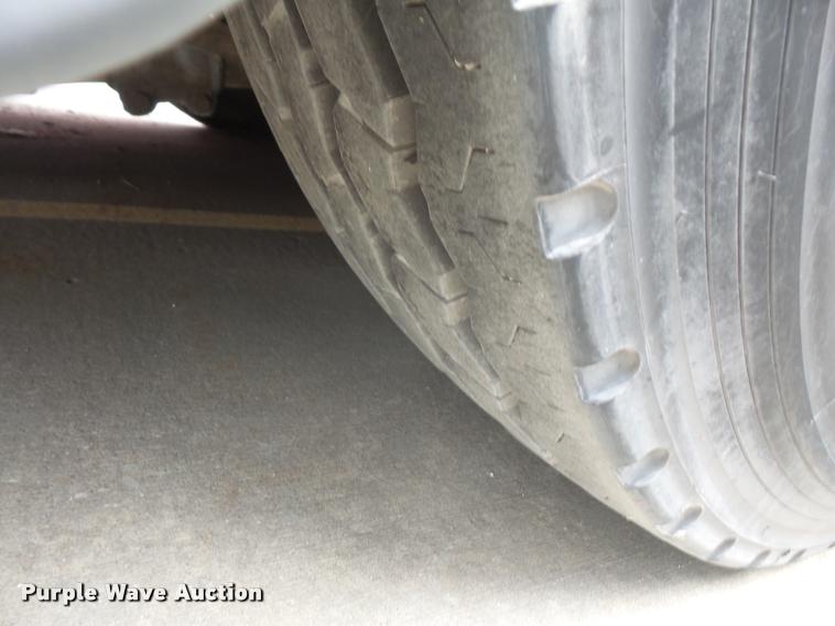 image for item DA6362 1996 Gillig 30/96TB M11 shuttle bus