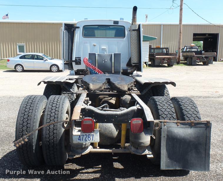 image for item DA7793 1992 Ford Aero Max L9000 semi truck