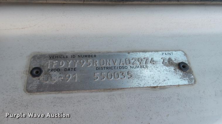 image for item DA7793 1992 Ford Aero Max L9000 semi truck