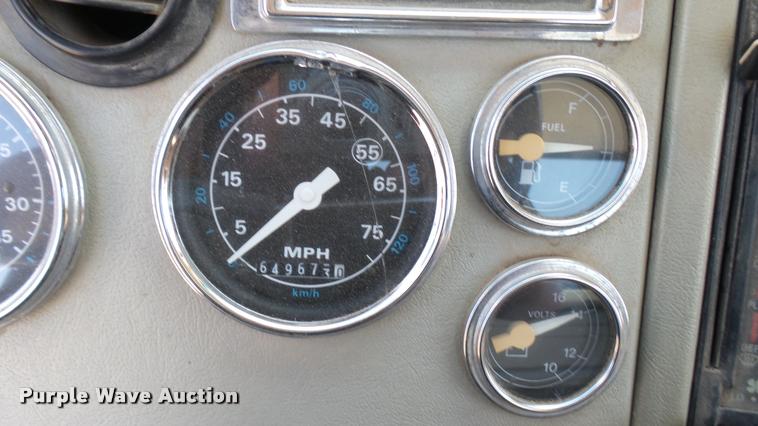 image for item DA7793 1992 Ford Aero Max L9000 semi truck