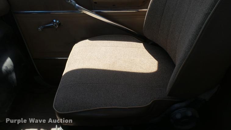 image for item DA7793 1992 Ford Aero Max L9000 semi truck