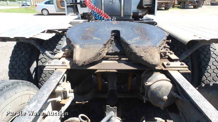 image for item DA7793 1992 Ford Aero Max L9000 semi truck