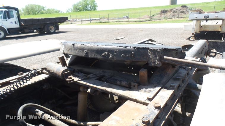 image for item DA7793 1992 Ford Aero Max L9000 semi truck