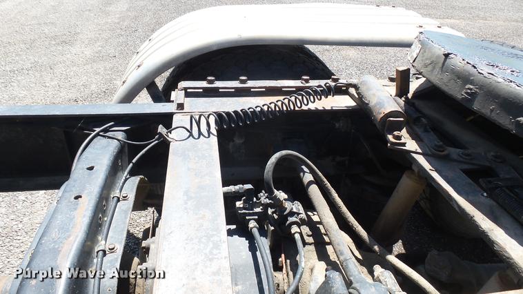 image for item DA7793 1992 Ford Aero Max L9000 semi truck