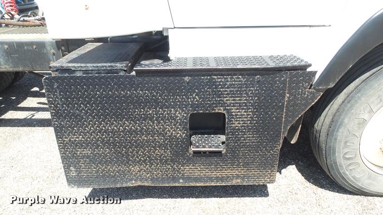 image for item DA7793 1992 Ford Aero Max L9000 semi truck