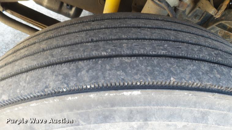 image for item DA7793 1992 Ford Aero Max L9000 semi truck