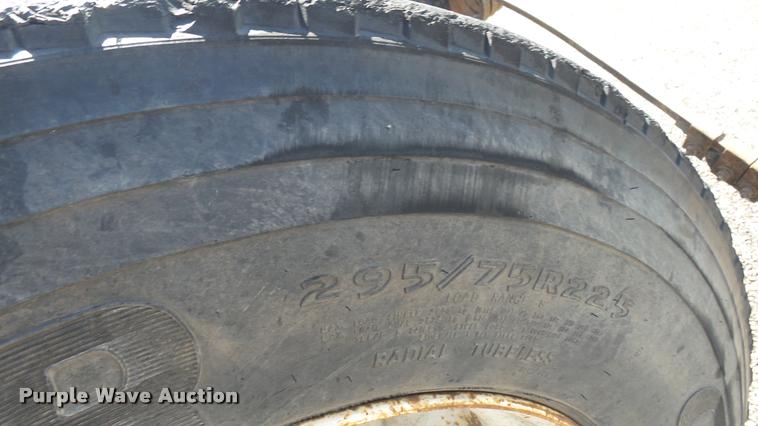 image for item DA7793 1992 Ford Aero Max L9000 semi truck