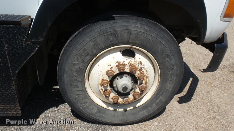 image for item DA7793 1992 Ford Aero Max L9000 semi truck