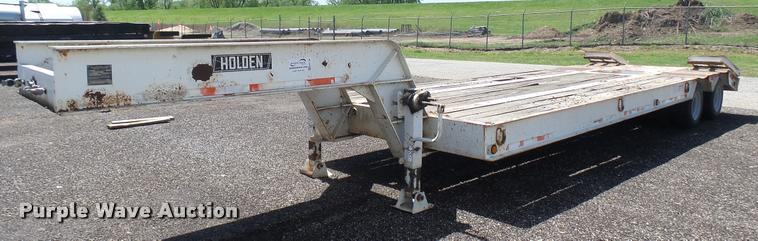 image for item DA7794 1998 Holden equipment trailer