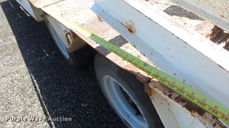 image for item DA7794 1998 Holden equipment trailer
