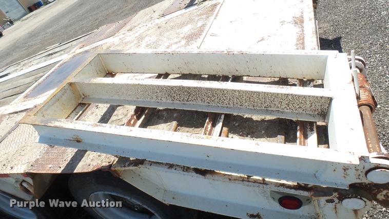 image for item DA7794 1998 Holden equipment trailer