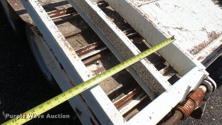 image for item DA7794 1998 Holden equipment trailer