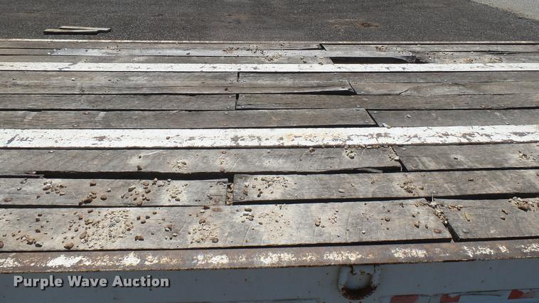 image for item DA7794 1998 Holden equipment trailer