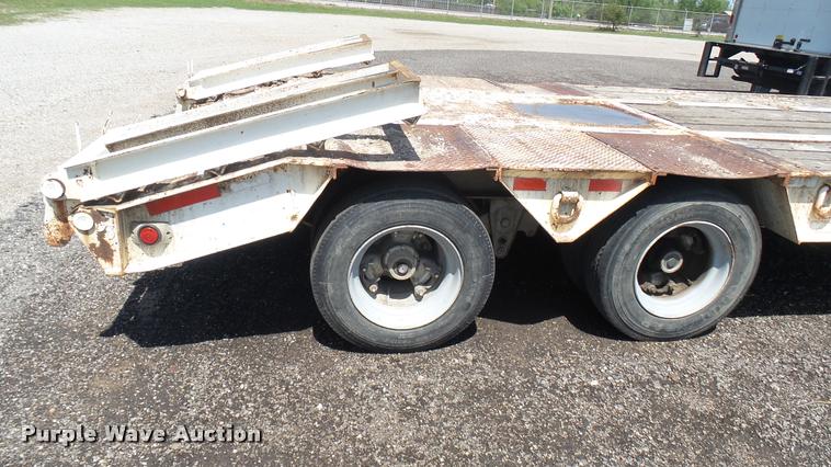 image for item DA7794 1998 Holden equipment trailer
